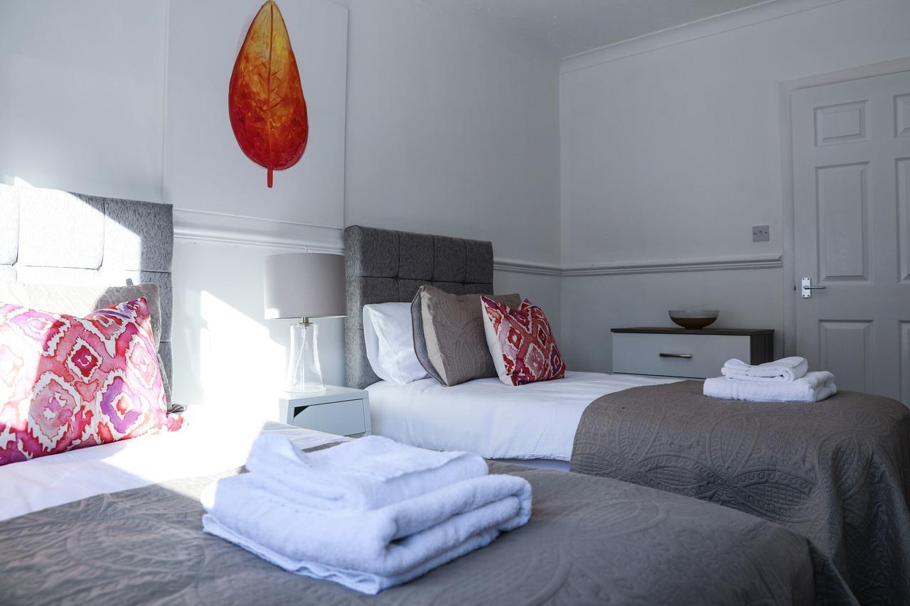 Meadowburn View Apartment Wishaw  Bagian luar foto